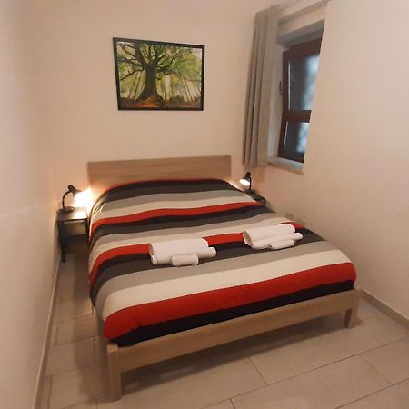 Апартаменты Comfy&Cozy Flat In Fiumicino Center Экстерьер фото