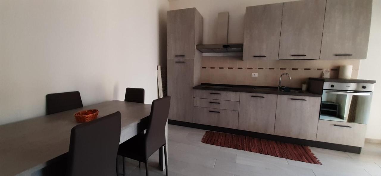 Апартаменты Comfy&Cozy Flat In Fiumicino Center Экстерьер фото